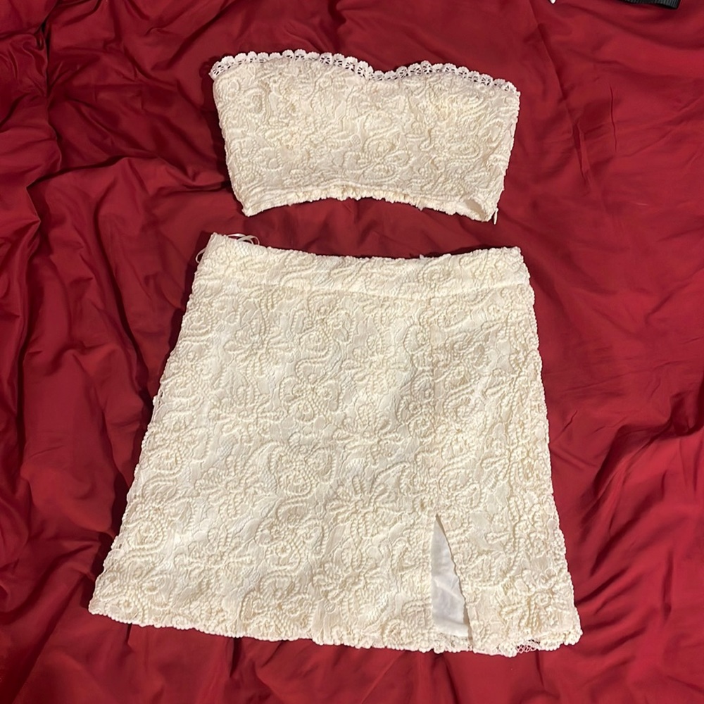 White lace set